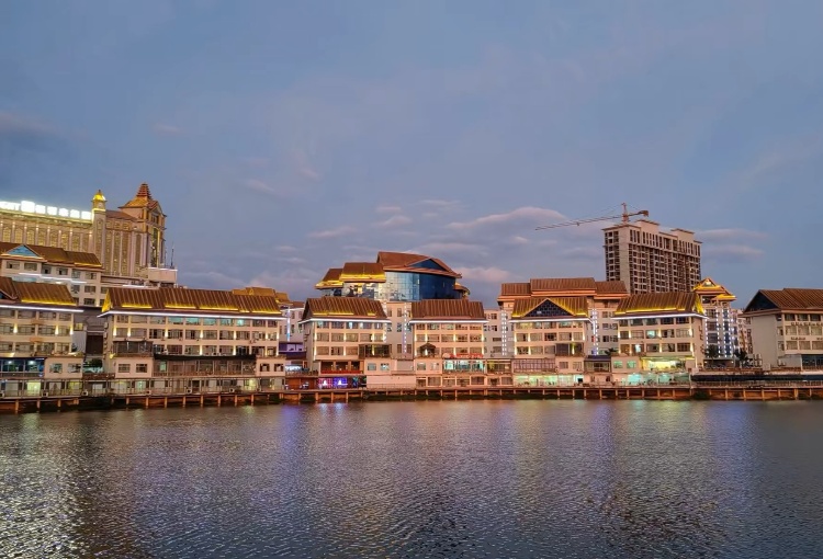 老人凭什么来酒店养老？